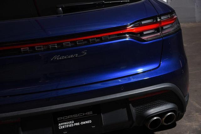 Photo of 2024 Gentian Blue Metallic Porsche Macan