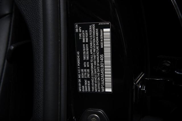 Photo of 2025 Black Porsche Macan