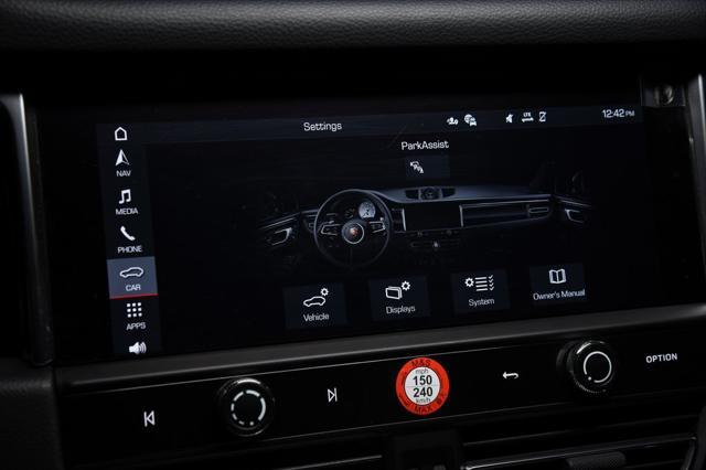 Photo of 2025 Black Porsche Macan