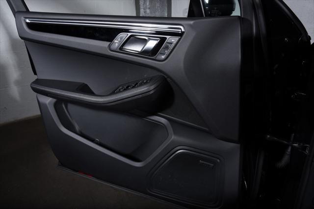 Photo of 2025 Black Porsche Macan