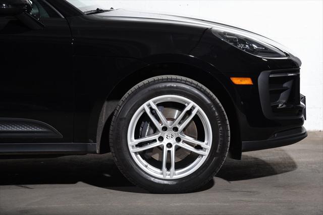 Photo of 2025 Black Porsche Macan
