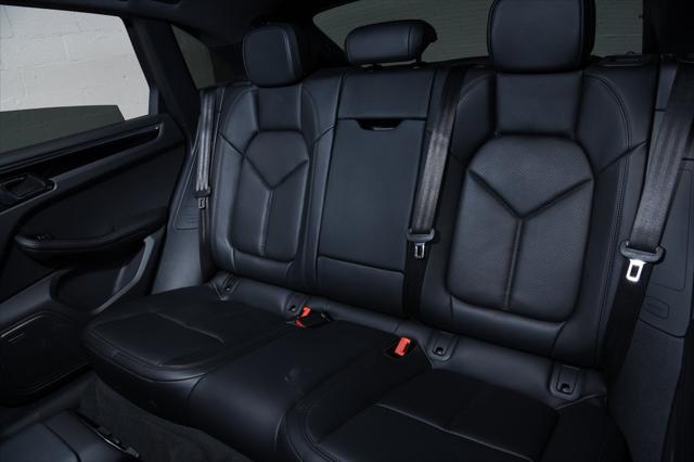 Photo of 2025 Black Porsche Macan