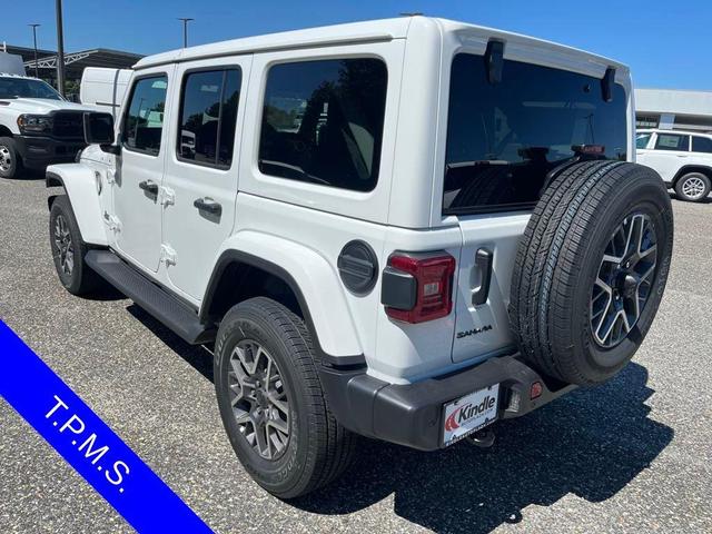 Photo of 2025 Bright White Clearcoat Jeep Wrangler