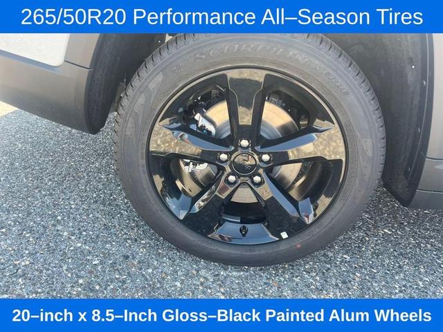 Photo of 2025 Bright White Clearcoat Jeep Grand Cherokee L