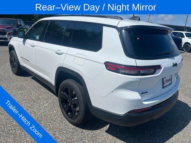 Photo of 2025 Bright White Clearcoat Jeep Grand Cherokee L