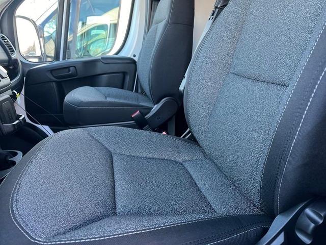 Photo of 2025 Bright White Clearcoat RAM ProMaster 2500