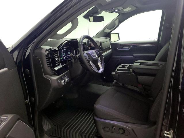 Photo of 2023 Black GMC Sierra 1500