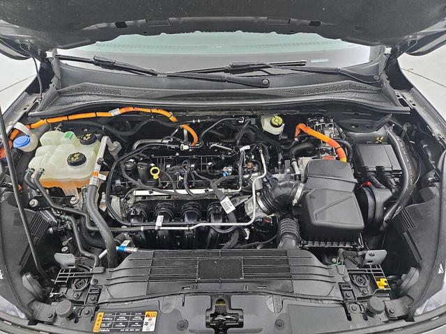 Photo of 2021 Gray Ford Escape