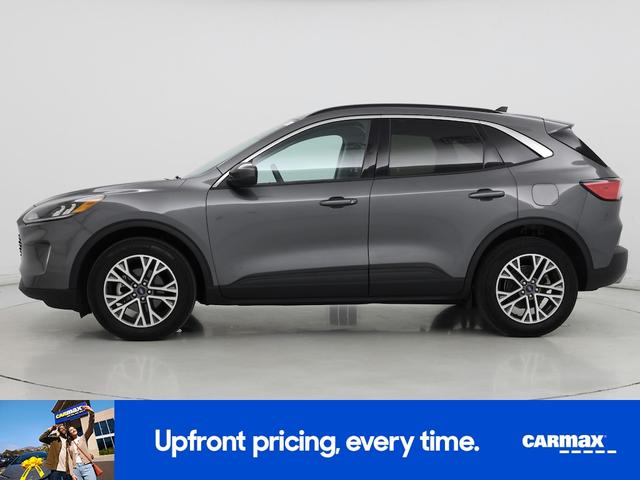 Photo of 2021 Gray Ford Escape