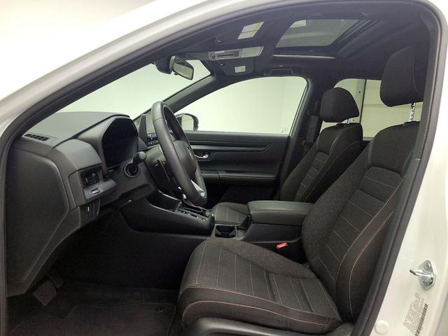 Photo of 2024 White Honda CR-V Hybrid