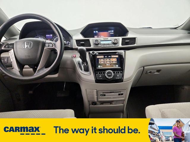 Photo of 2016 Gray Honda Odyssey