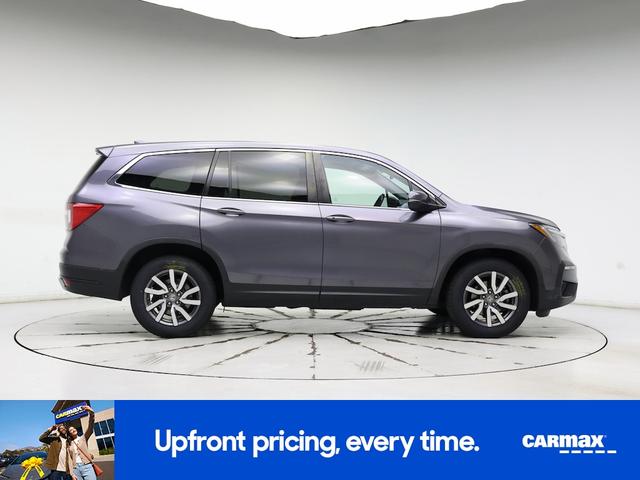 Photo of 2020 Gray Honda Pilot