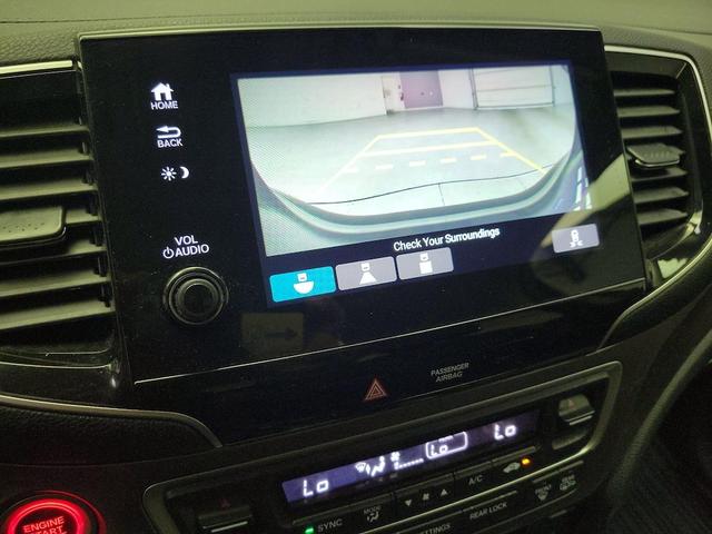 Photo of 2020 Gray Honda Pilot