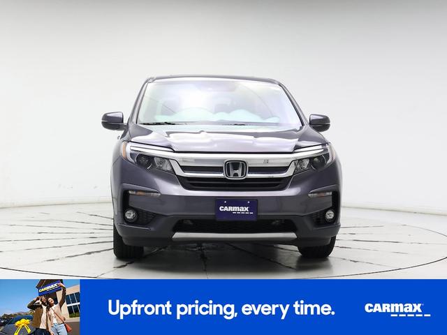 Photo of 2020 Gray Honda Pilot