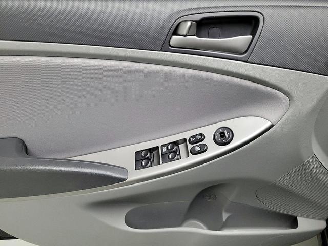 Photo of 2017 Black Hyundai Accent