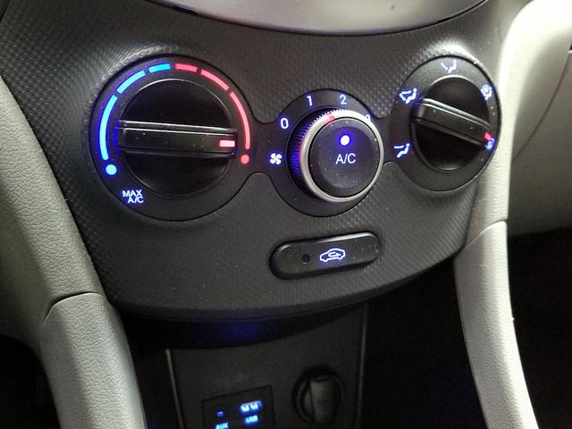 Photo of 2017 Black Hyundai Accent