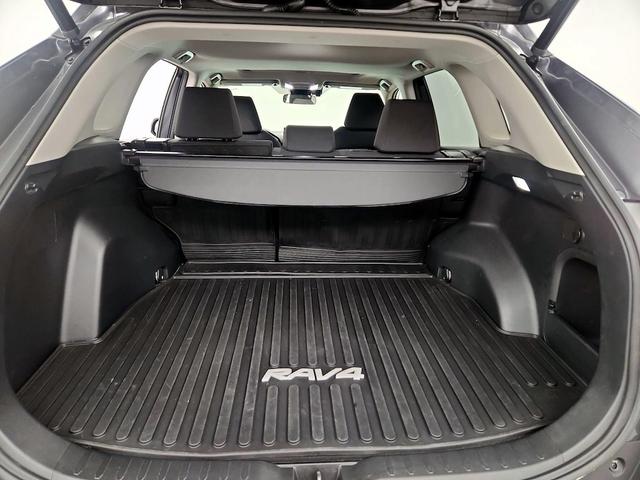 Photo of 2022 Gray Toyota RAV4 Hybrid
