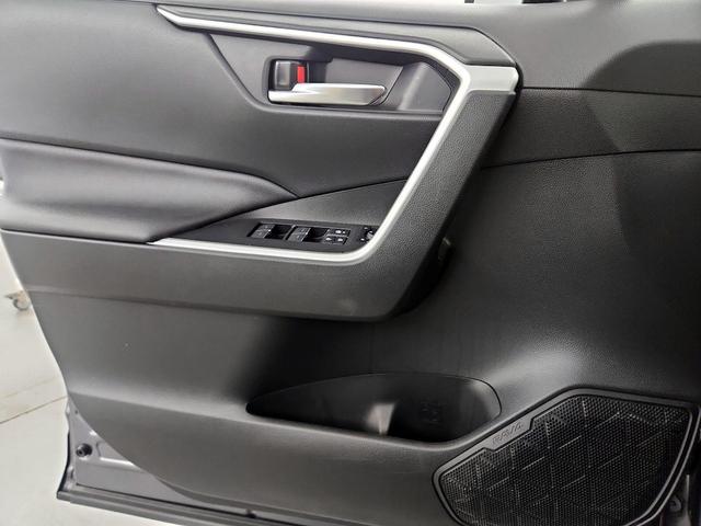 Photo of 2022 Gray Toyota RAV4 Hybrid