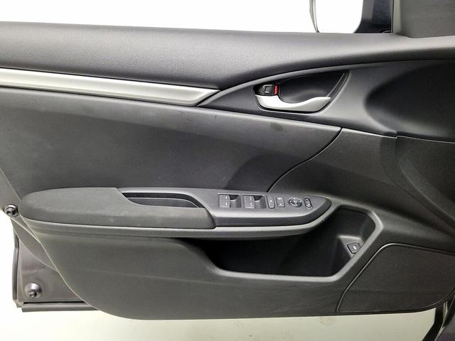 Photo of 2020 Gray Honda Civic