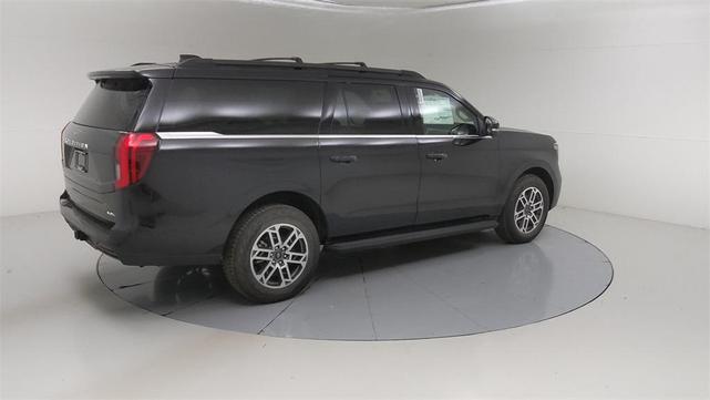 Photo of 2025 Agate Black Metallic Ford Expedition Max