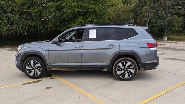 Photo of 2025 Platinum Gray Metallic Volkswagen Atlas