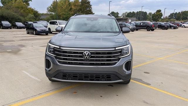 Photo of 2025 Platinum Gray Metallic Volkswagen Atlas