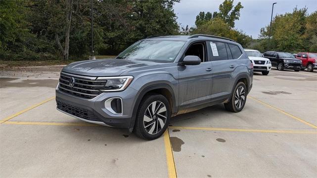 Photo of 2025 Platinum Gray Metallic Volkswagen Atlas