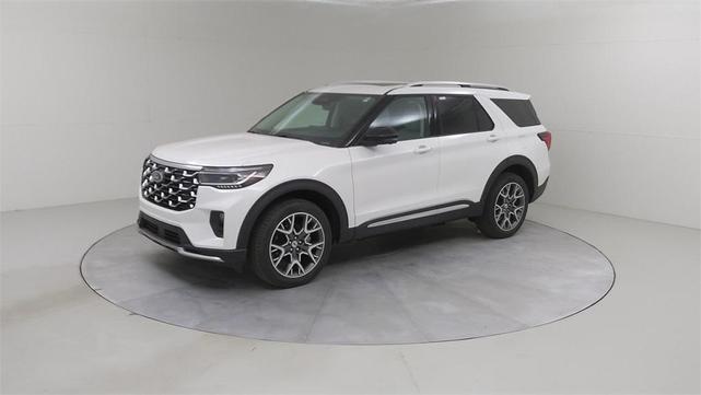 Photo of 2025 White Ford Explorer