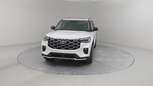 Photo of 2025 White Ford Explorer