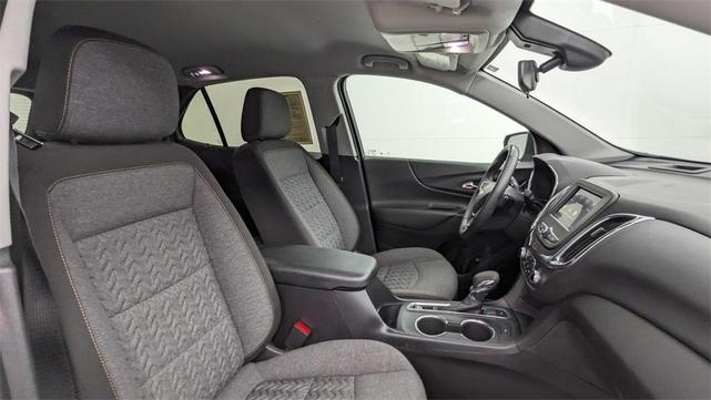 Photo of 2024 Sterling Gray Metallic Chevrolet Equinox