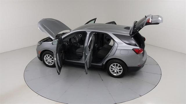 Photo of 2024 Sterling Gray Metallic Chevrolet Equinox