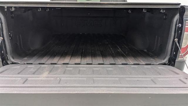 Photo of 2017 Onyx Black GMC Sierra 1500