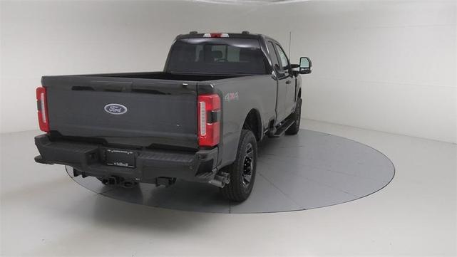 Photo of 2025 Agate Black Metallic Ford F-250