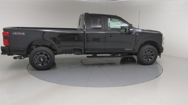 Photo of 2025 Agate Black Metallic Ford F-250