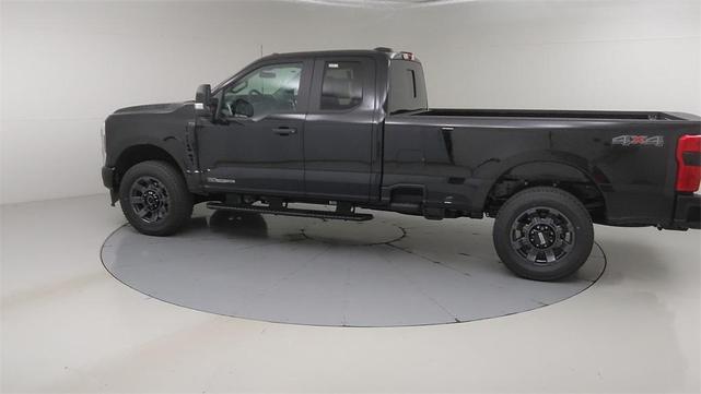 Photo of 2025 Agate Black Metallic Ford F-250