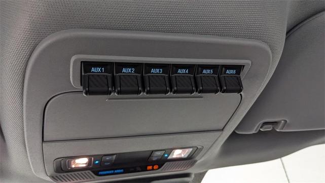 Photo of 2025 Oxford White Ford F-350