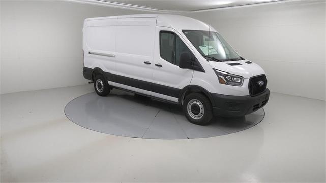 Photo of 2025 Oxford White Ford Transit-250