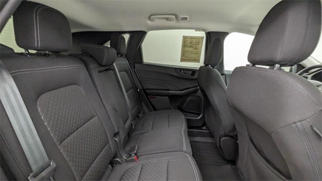 Photo of 2023 Oxford White Ford Escape