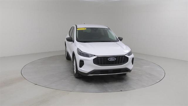 Photo of 2023 Oxford White Ford Escape