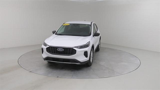 Photo of 2023 Oxford White Ford Escape