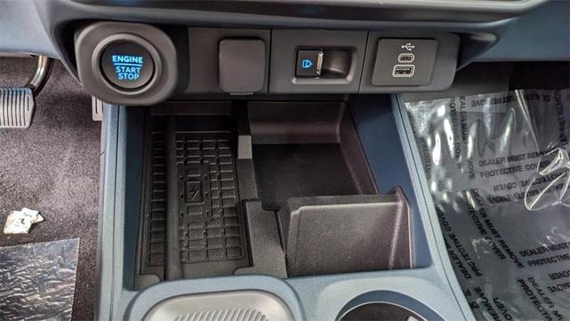 Photo of 2025 Carbonized Gray Metallic Ford Maverick