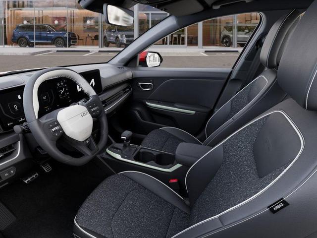 Photo of 2025 Currant Red Kia K4