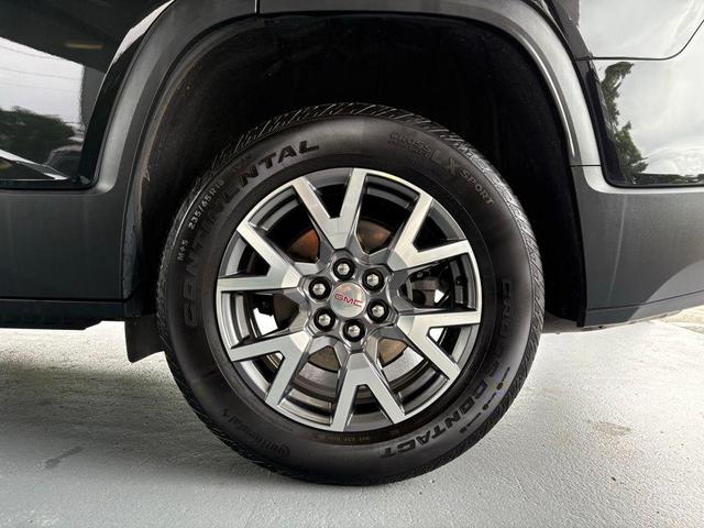 Photo of 2022 Ebony Twilight Metallic GMC Acadia