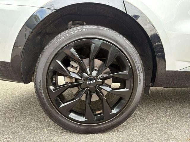 Photo of 2022 Sparkling Silver Kia Sorento