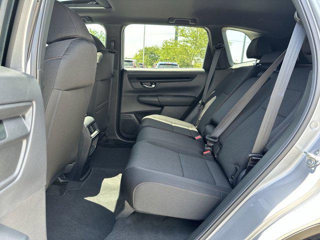 Photo of 2025 Solar Silver Metallic Honda CR-V Hybrid