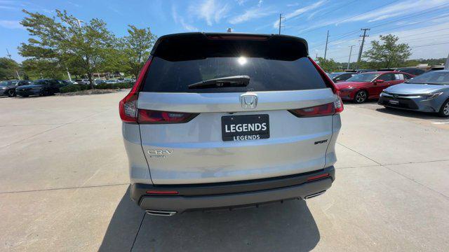 Photo of 2025 Solar Silver Metallic Honda CR-V Hybrid