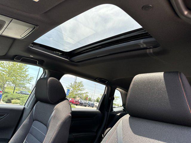 Photo of 2025 Solar Silver Metallic Honda CR-V Hybrid