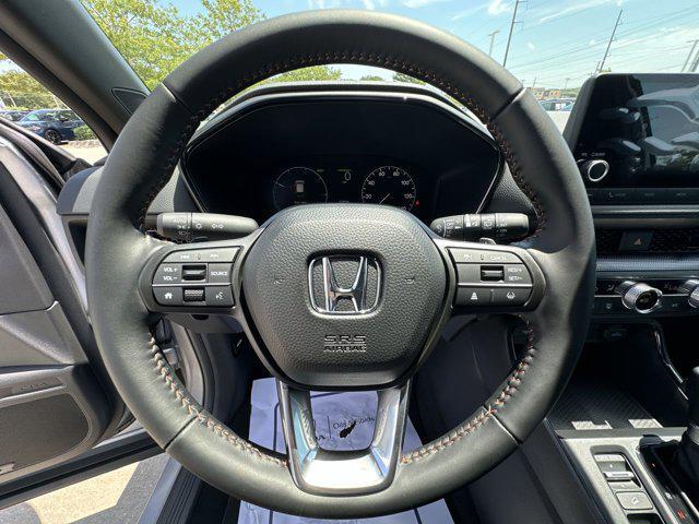 Photo of 2025 Solar Silver Metallic Honda CR-V Hybrid
