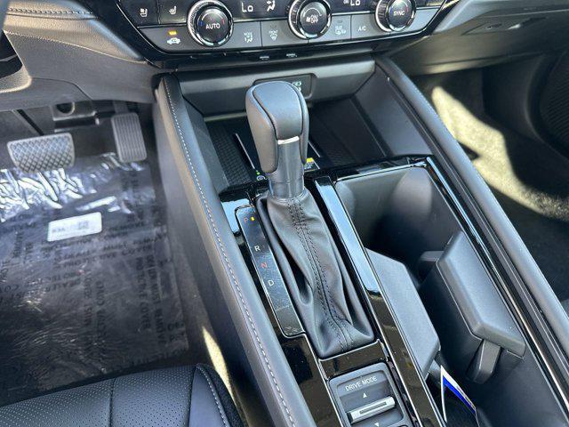 Photo of 2025 Urban Gray Pearl Honda Accord Hybrid