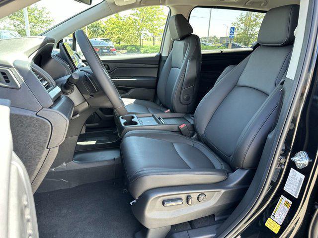 Photo of 2026 Crystal Black Pearl Honda Odyssey